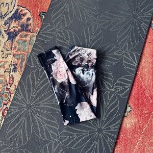 Noli Active High Waisted Legging Size Small